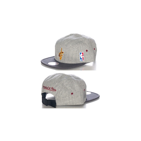 MITCHELL AND NESS CLEVELAND CAVALIERS NBA STRAPBACK HATS