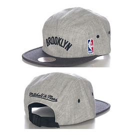 MITCHELL AND NESS BROOKLYN NETS NBA STRAPBACK HATS