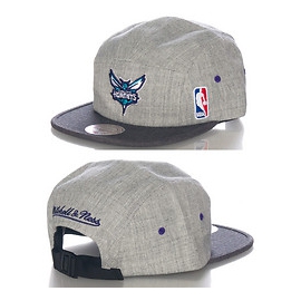 MITCHELL AND NESS CHARLOTTE HORNETS